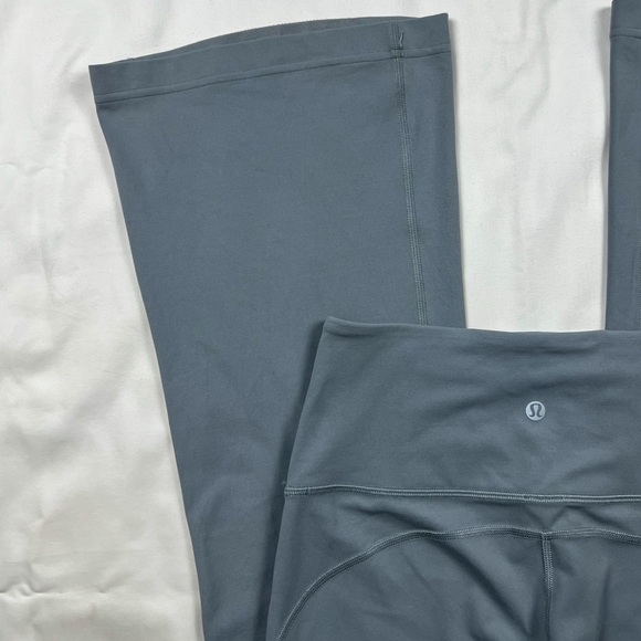 Lululemon Groove Super High Rise Flared Pant - Picture 3 of 7